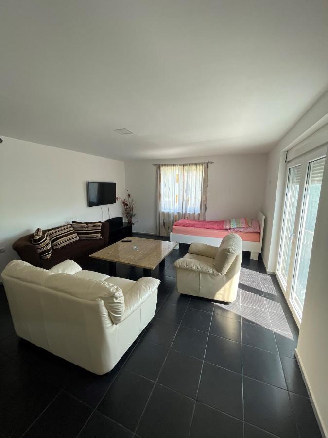 Vulsa Apartmani Kladovo Esterno foto
