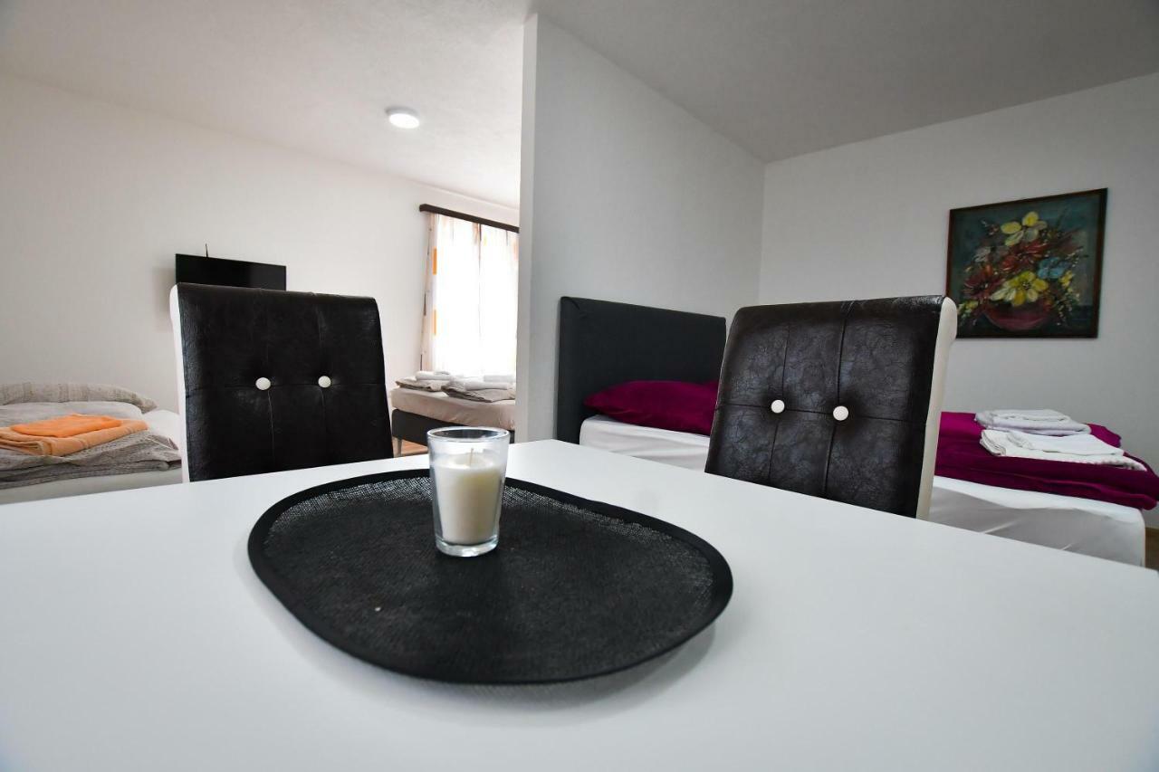 Vulsa Apartmani Kladovo Esterno foto
