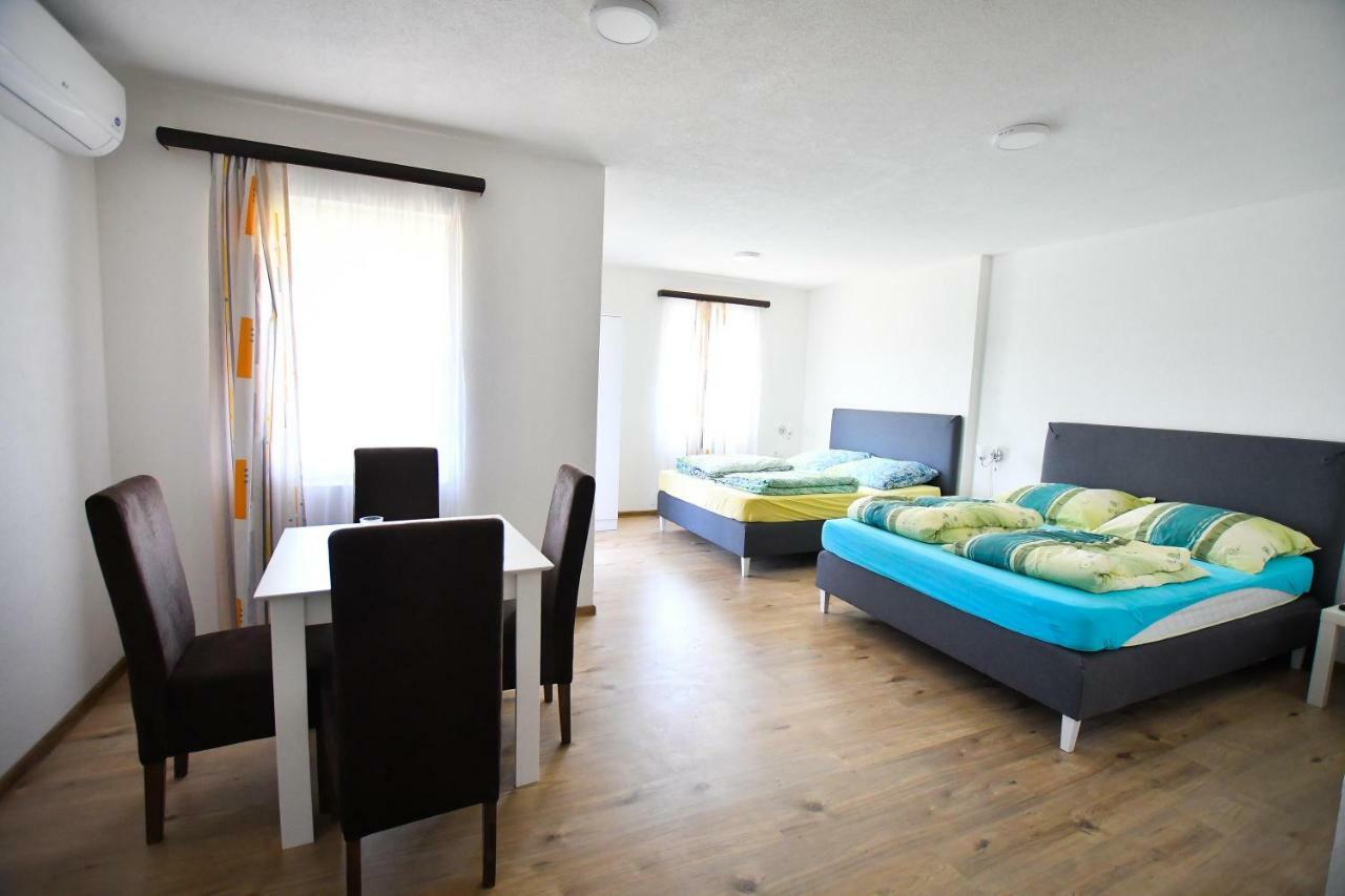 Vulsa Apartmani Kladovo Esterno foto