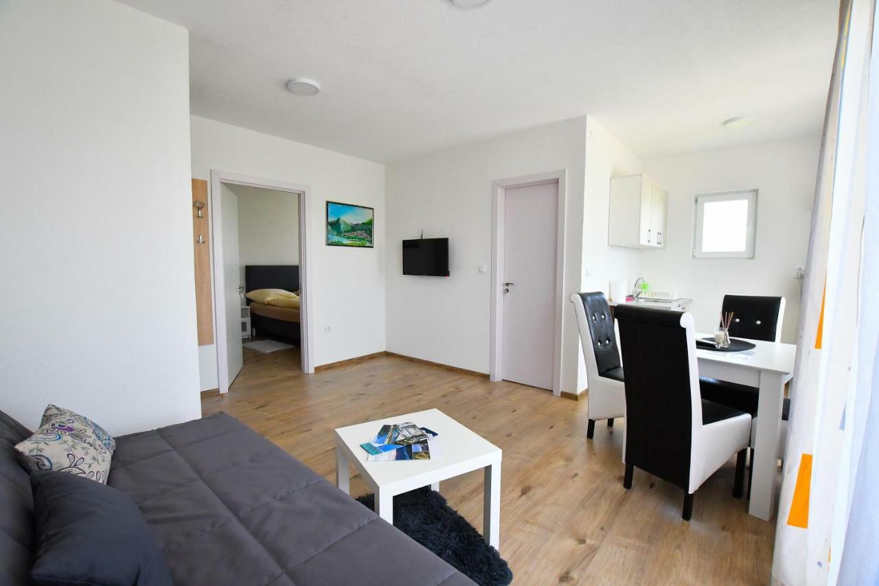 Vulsa Apartmani Kladovo Esterno foto