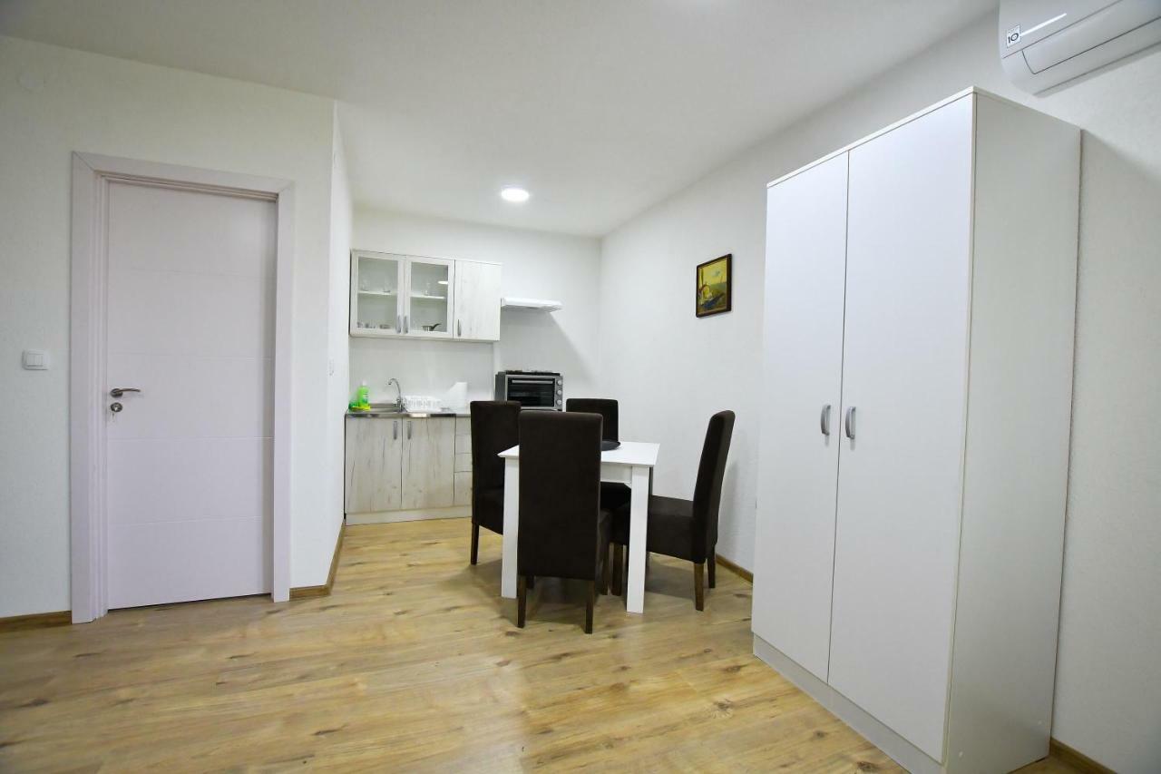 Vulsa Apartmani Kladovo Esterno foto