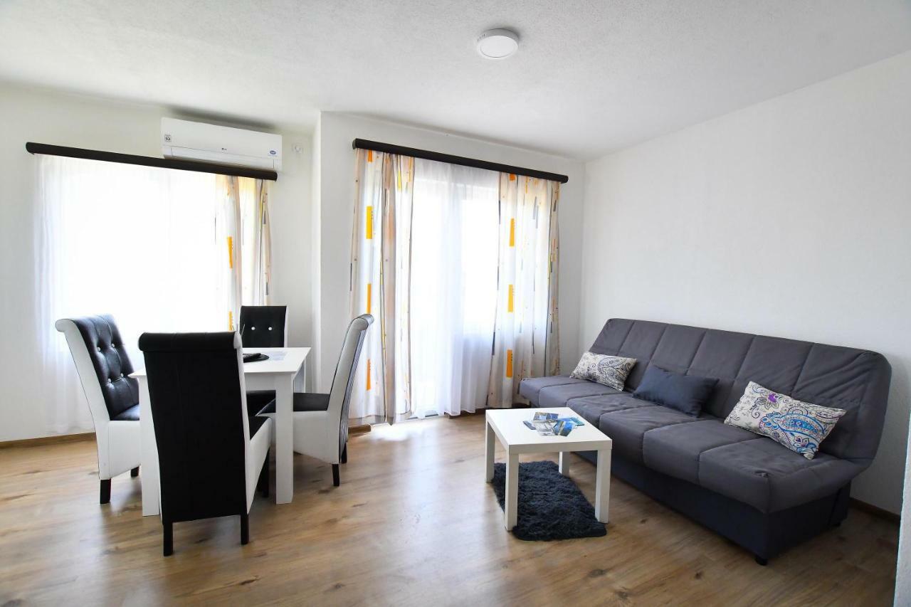 Vulsa Apartmani Kladovo Esterno foto